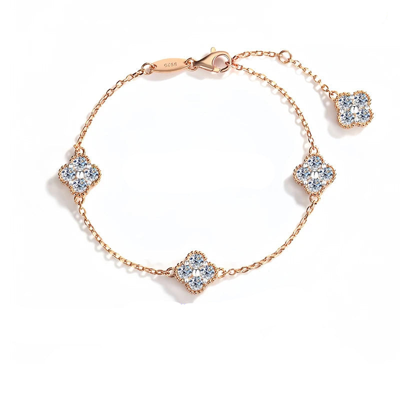 Pulseira Feminina Trevo de Luz – Clássica em Prata 925 com Pedra Moissanite